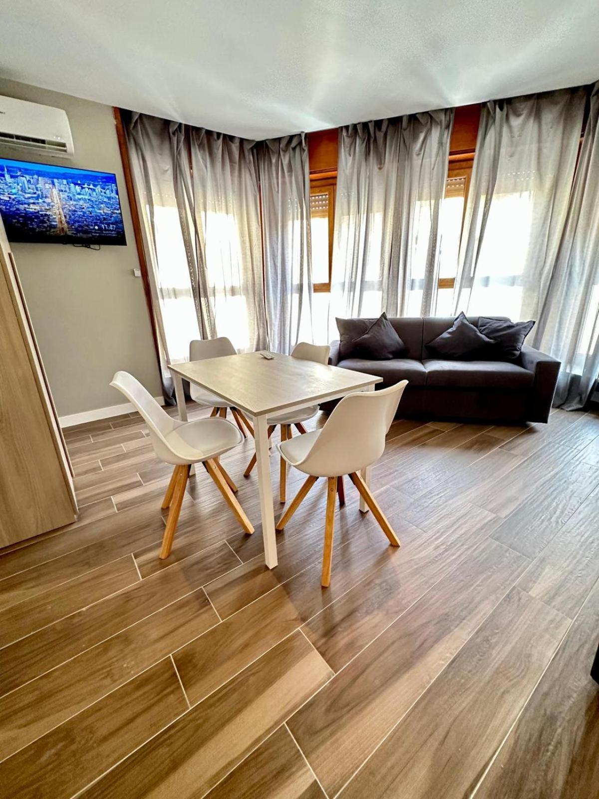 Hh Hermoso Housing אלסנדריה מראה חיצוני תמונה